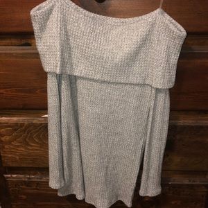 Off shoulder gray long sleeve
